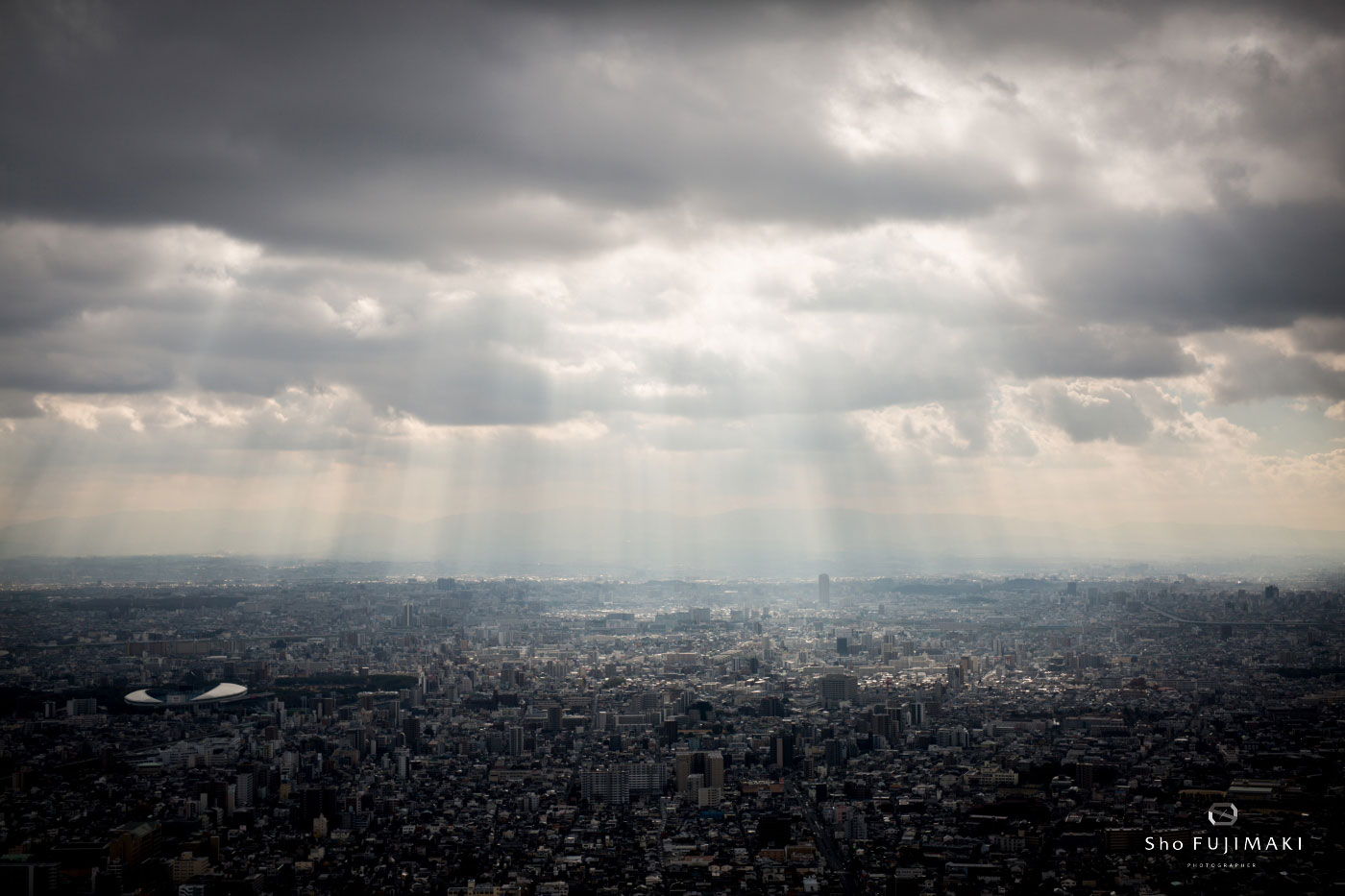 Osaka from the top of the 300m tall Abeno Harukas tower, site of the Harukas Skyrun. ©Sho Fujimaki